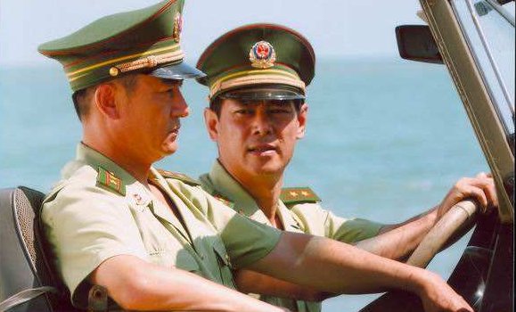 电视剧热带风暴宝马撞死士兵的是多少集？