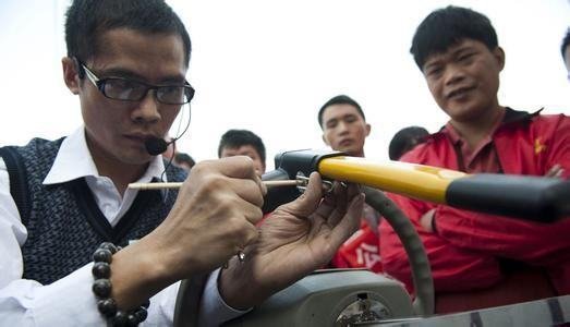 想学开锁技术去哪里学？