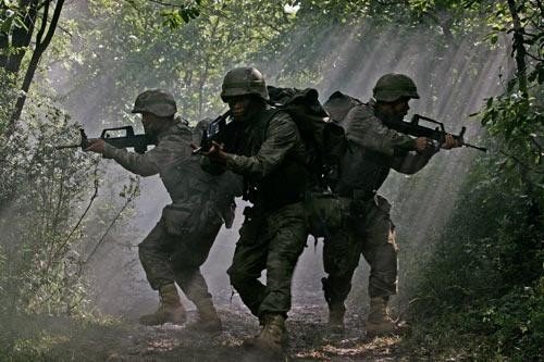 《士兵突击》中,成才为什么被安排到了红三连五班?