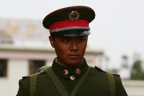 《士兵突击》中,成才为什么被安排到了红三连五班?