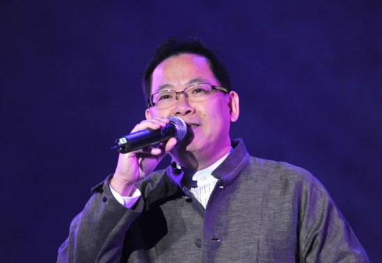 我们拥有一个名字叫中国 歌词