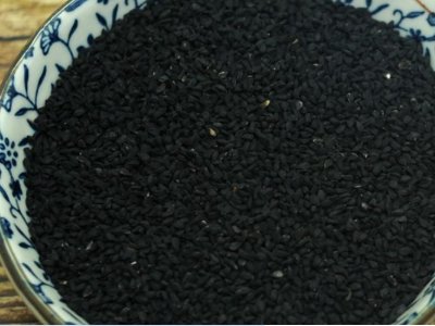 黑种子草籽的作用是什么？