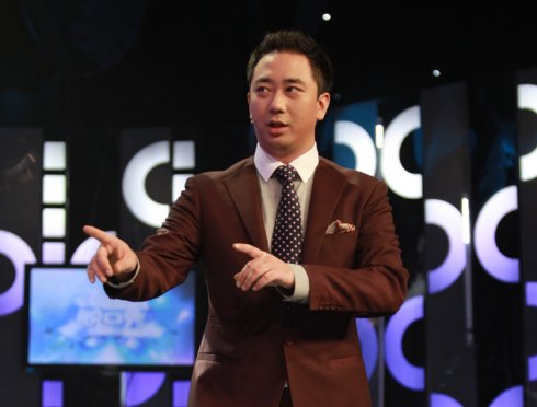 患抑郁症，八次被打进医院，受妻子500耳光，王自健做错了什么？