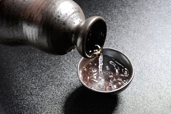 近几年为何连白酒都开始涨价了?
