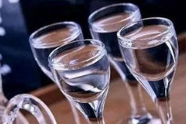 酒 98年古贝春38度（磁化）能卖多少钱