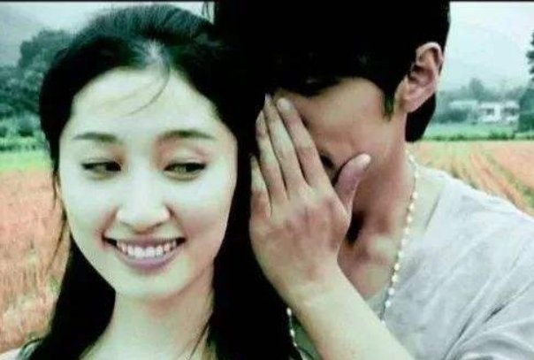 周杰伦歌曲七里香指的是什么？