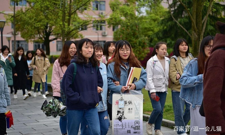 网传武汉大学一男生跳楼,校方对此有何表示?