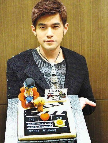 周杰伦在《天台爱情》中饰演谁？