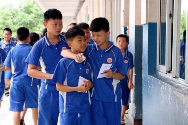 小学期末考试成绩什么时候可以查询啊