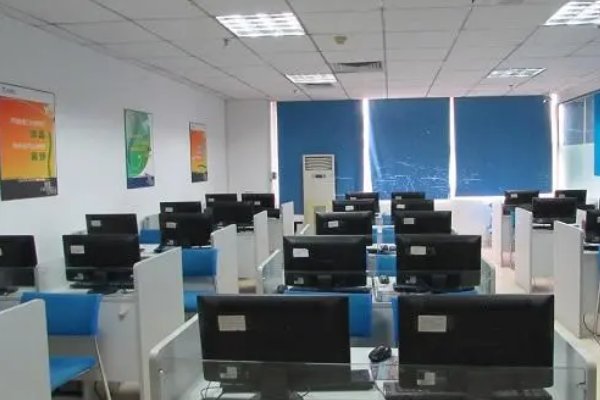 哪个培训机构好一些