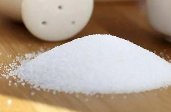 彩泥搞到衣服上怎么洗