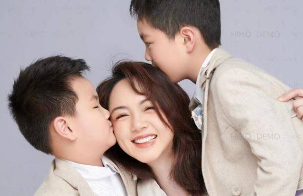 音乐人海峰去世一周年，妻子饱受抑郁折磨欲轻生，你怎么看？