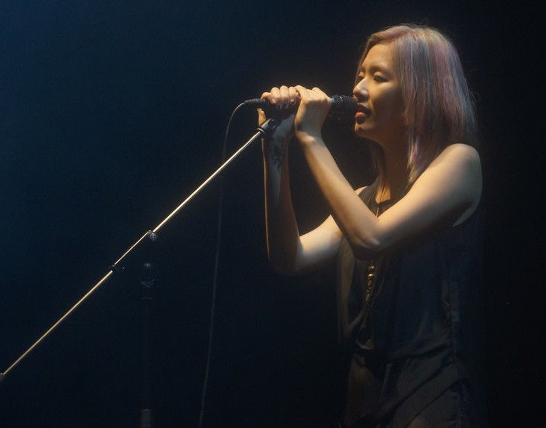 《宝贝》是哪部电影的主题曲？