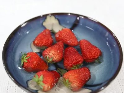 草莓冰激凌怎么做