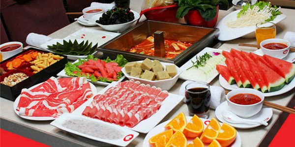 海底捞2020年净利润下降九成，是不是“太注重服务”所致呢？