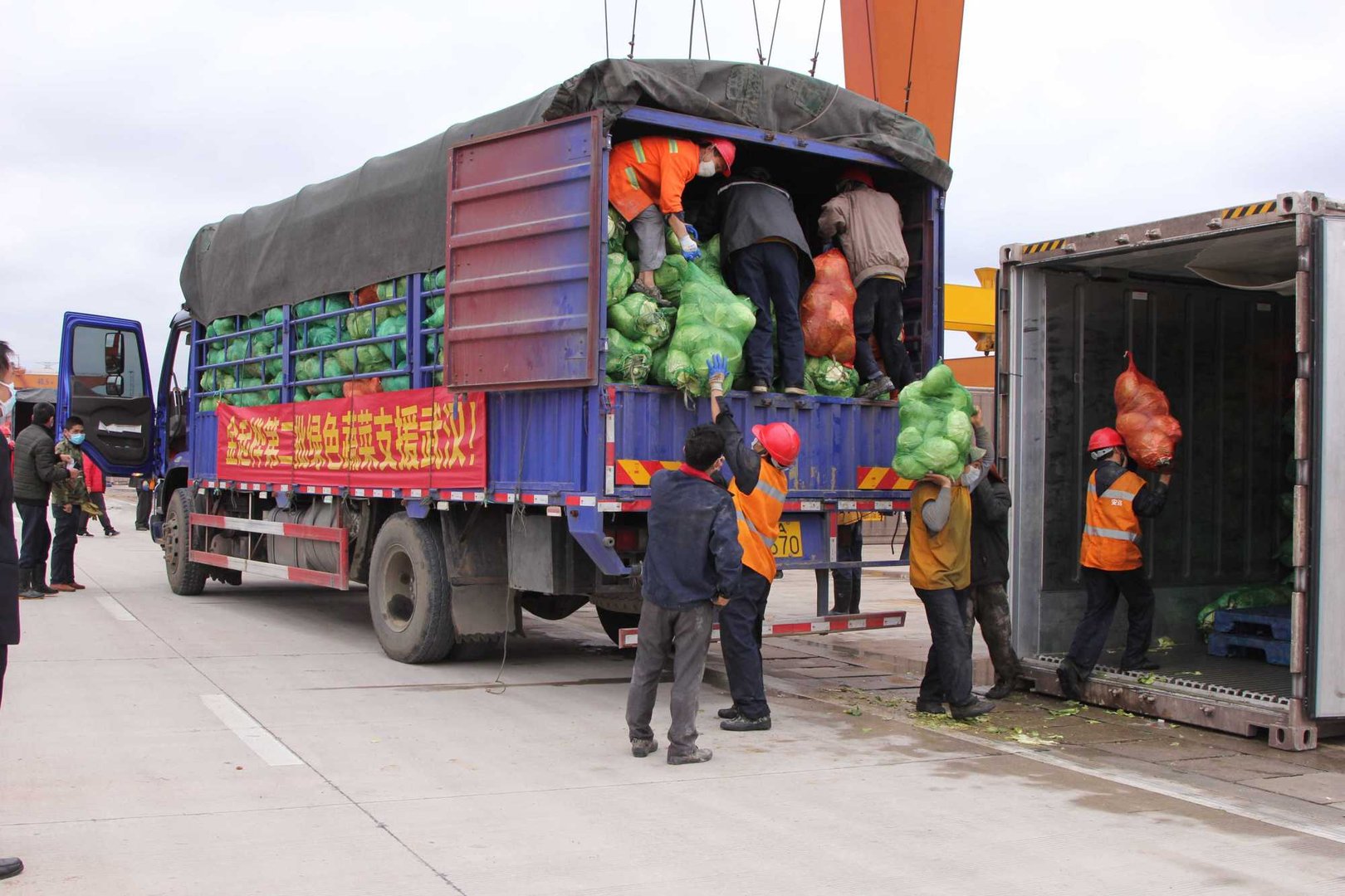 驰援武汉送菜司机车祸离世了，你知道关于他的故事吗？