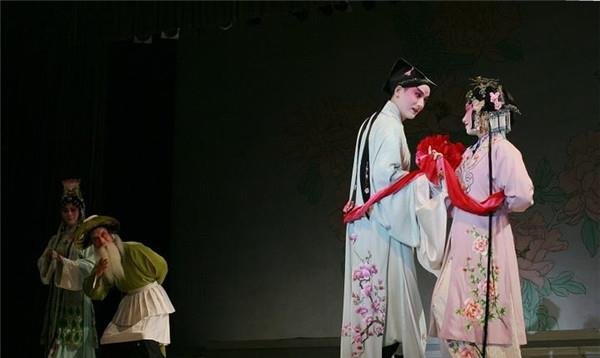 “百戏之母”昆曲的唱腔唱词有哪些考究？