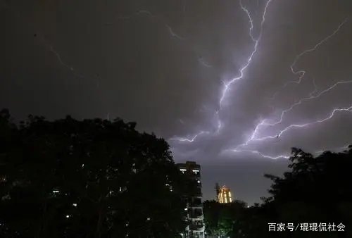 印度70多人遭雷击身亡，如何避免在雷雨天气出现意外？