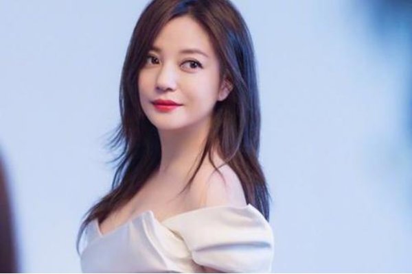 赵薇为啥抛弃同床三年身价120亿小伙嫁二婚男人？