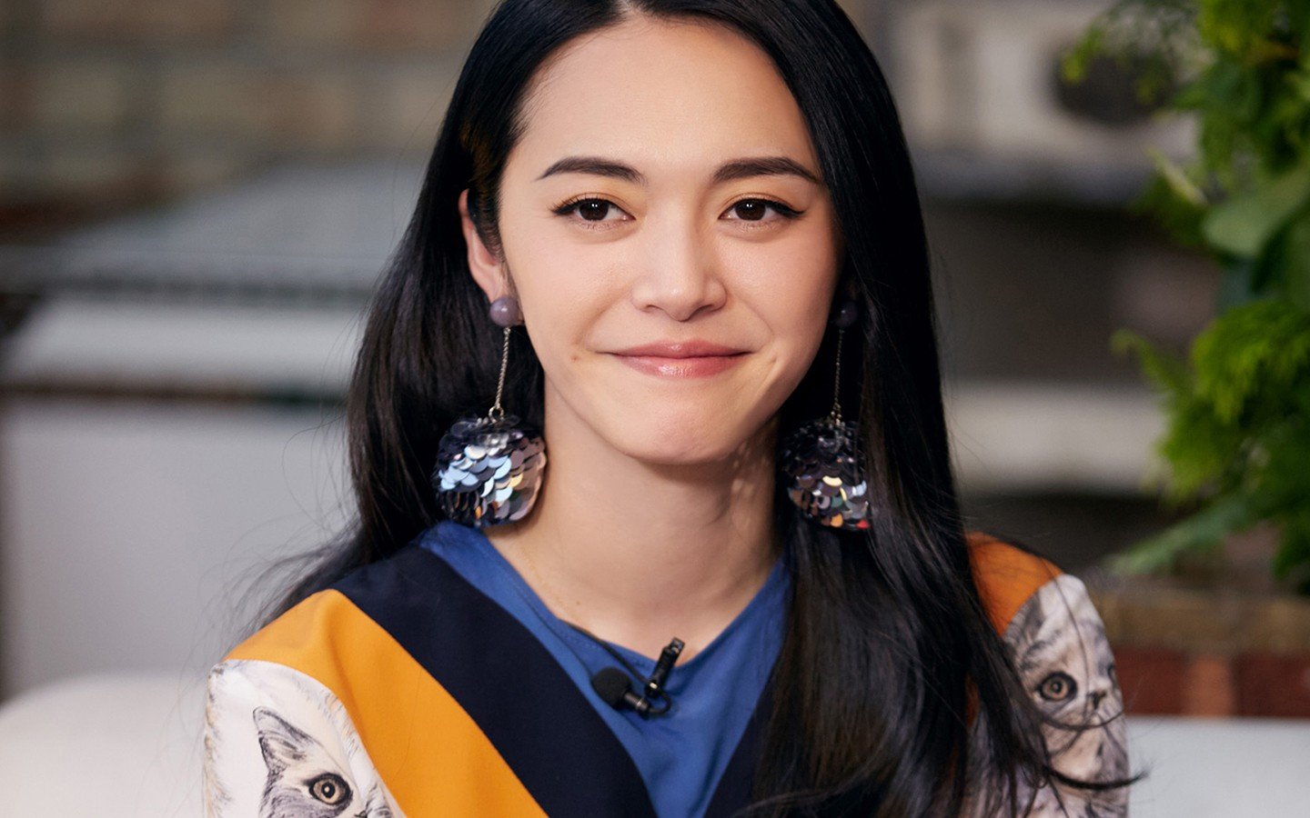 电影《搜索》中姚晨扮演了一个什么角色？