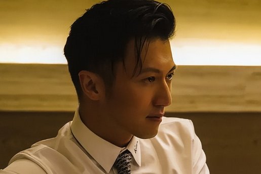 张柏芝小儿子正面照曝光，眉眼清秀像极了谢霆锋，引发网友热议，你怎么看？