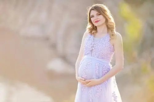 西安又一孕妇被拒诊流产，民警调解也拒收，院方是否需要为此担责？