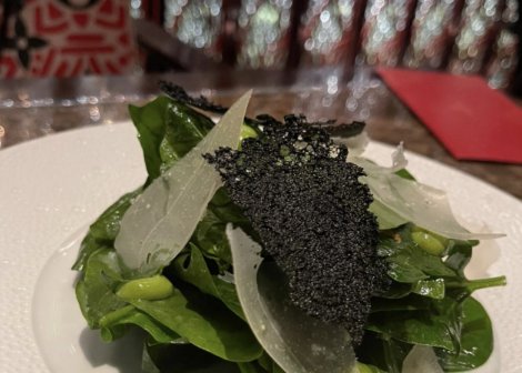 李湘深夜晒绿菜叶，她这是在内涵什么？