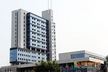 福建工程学院图书馆的介绍