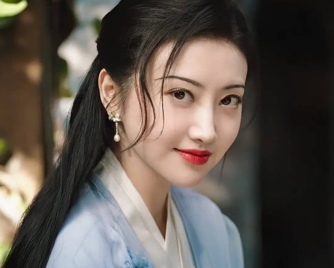 司藤庆功宴上热搜,《司藤》这部剧成功的原因在哪?