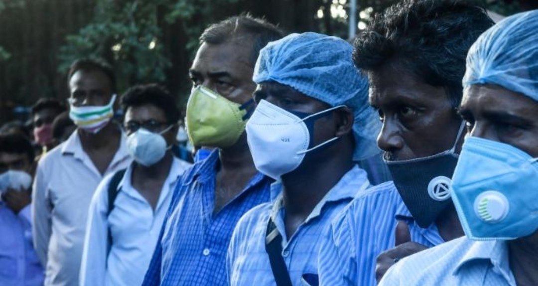 据报道,印度多个火葬场遗体积压,造成这一问题的原因是什么?