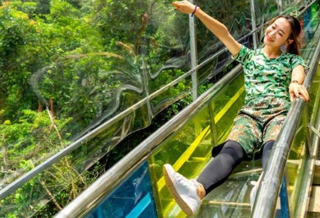 落差158米华西玻璃滑道国庆出事故，为何一个月后才被曝出来？