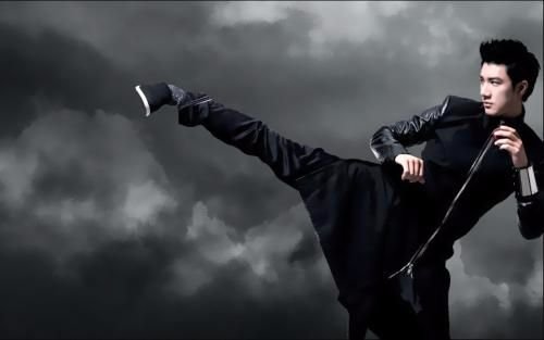 王力宏涉辱华被骂“滚回美国” 两派粉丝掀骂战？