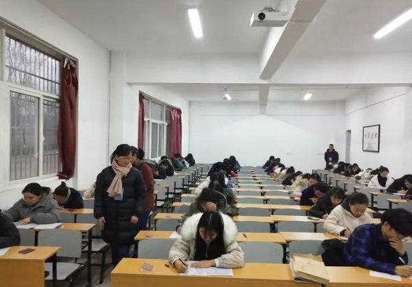 2020年浙江省高考分数线