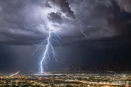 印度70多人遭雷击身亡，如何避免在雷雨天气出现意外？