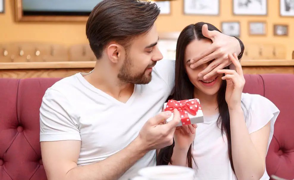 情人节没礼物就是不爱吗？