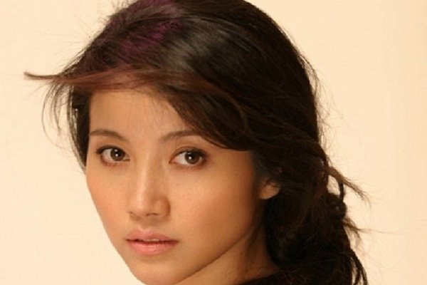 硝烟下的女人演员表