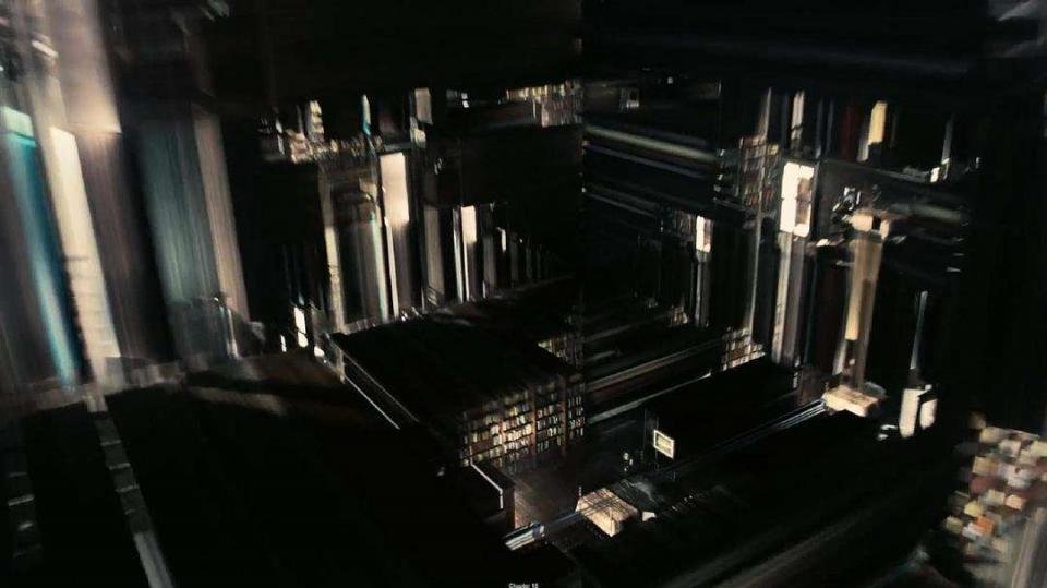 《星际穿越》里库珀掉进黑洞后为什么没死？