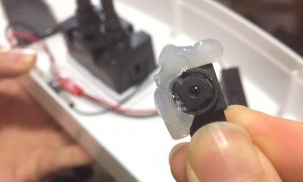 有酒店浴室被发现挂钩暗藏摄像头，外出住酒店应该如何保护自己的个人隐私？