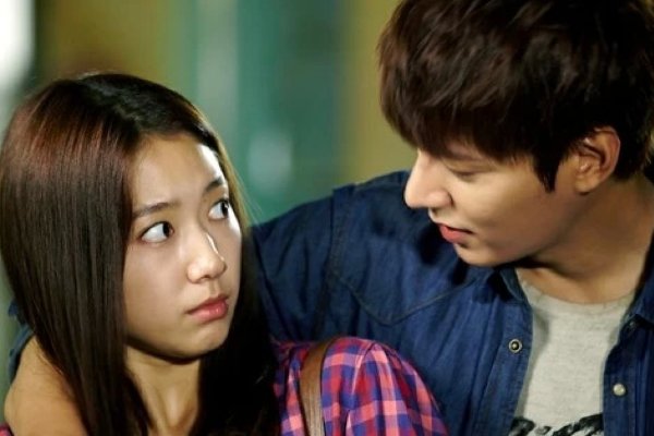 为什么李敏镐不喜欢朴信慧？