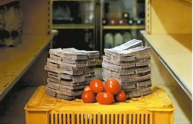 美国面临40年来最严重通货膨胀，是什么原因造成的？