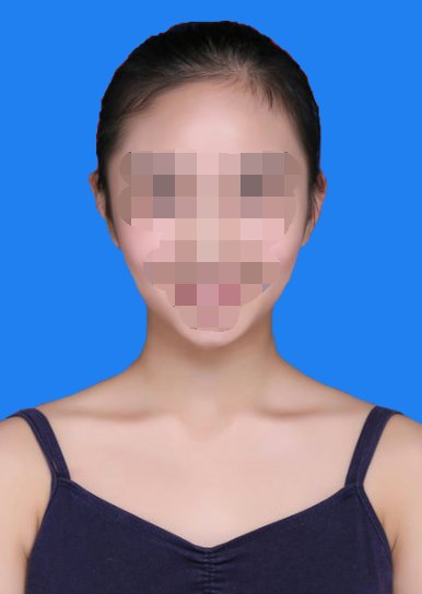 我手机里有一张红底证件照,如何将它变成蓝底的?