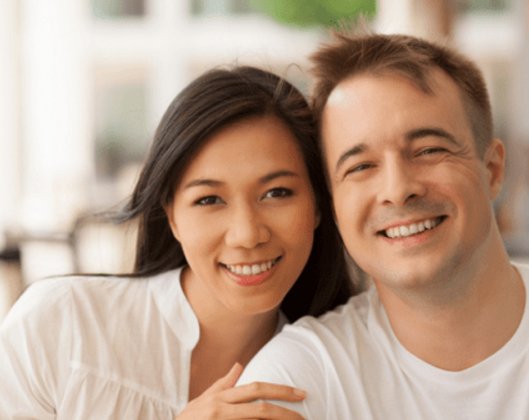 为什么有不少美国白人专喜欢亚洲女孩