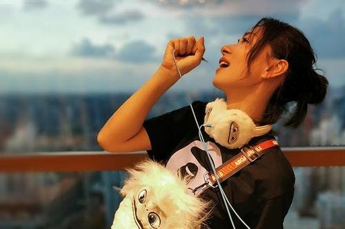 网友剪辑星爷版《无价之姐》，你怎么评价这件事？