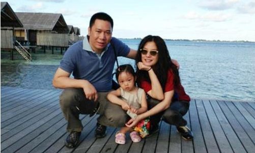 赵薇突然删除所有老公的照片，这是怎么一回事？