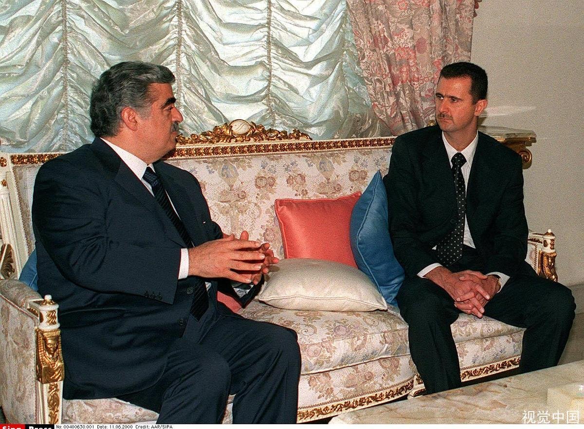 叙利亚总统身体不适突然离席，为何返回时全场欢呼？