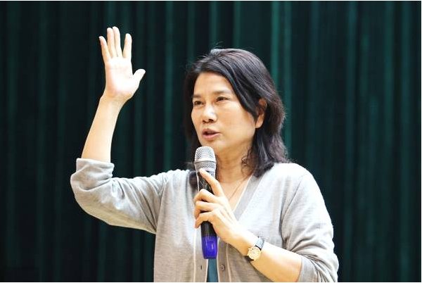 董明珠：不用性别差异解决问题，性别差异可以解决问题吗？