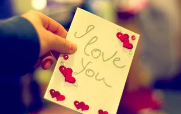情人节没礼物就是不爱吗？