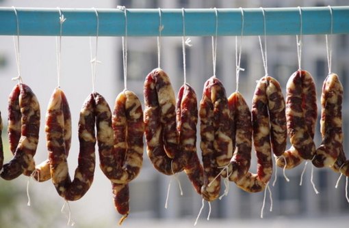 香肠放在太阳下还是阴干?