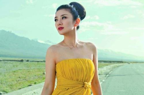 黄奕：与其暧昧我更愿意直接坦荡，对于喜欢暧昧的女生，你怎么看？