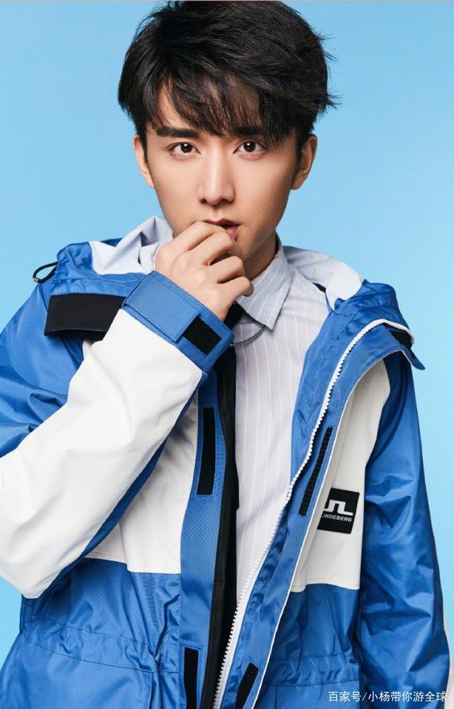 张新成明明是《以家人之名》出品人，却演了个配角。为什么呢？